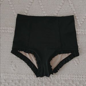 KORTNI JEANE ALL RUFFLED UP BOTTOMS